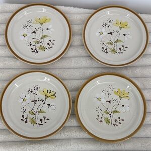 1960s”Daisy” casual classics stoneware salad Plates - Set of 4 hand painted
